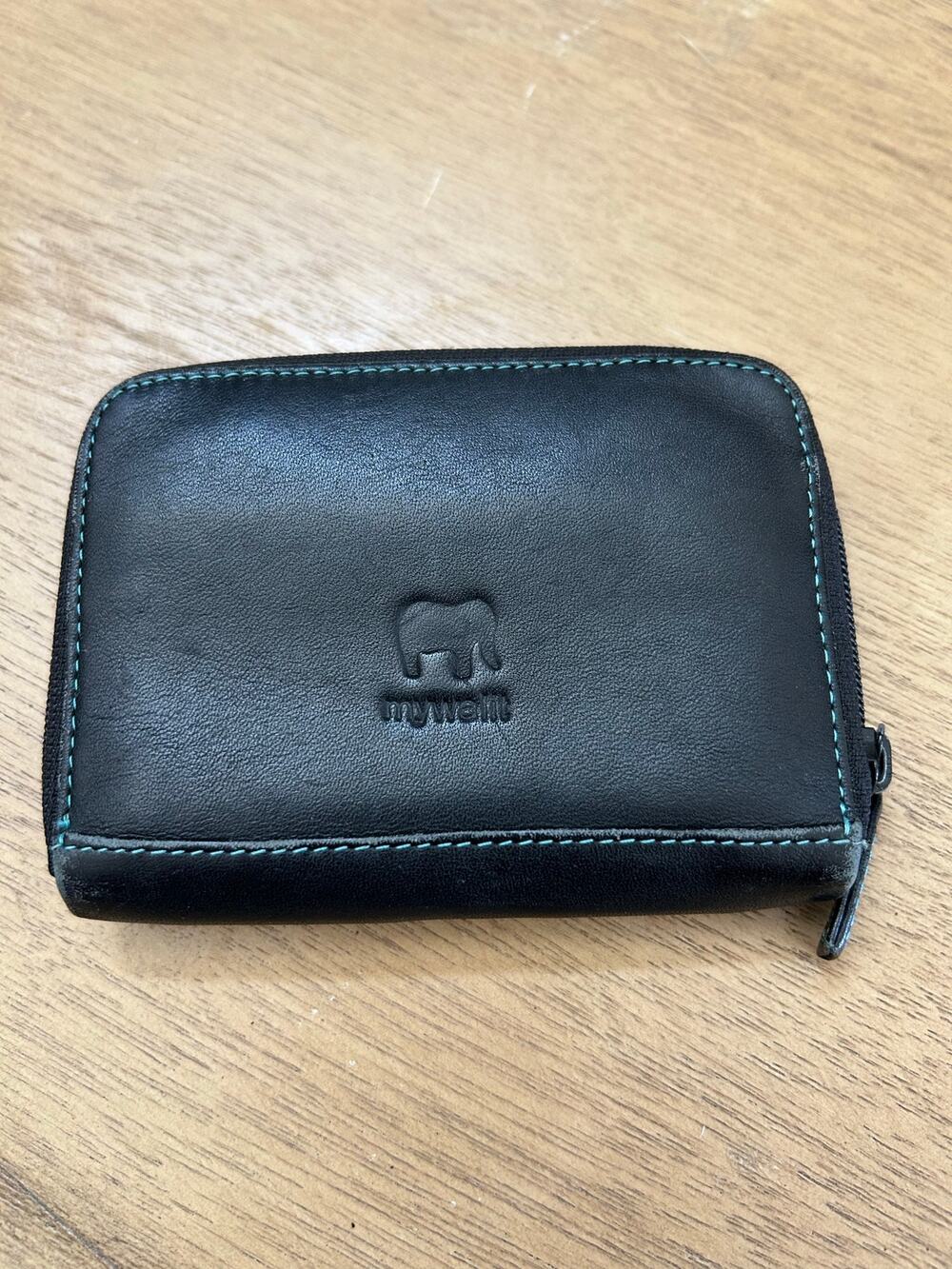 Mywalit Black Leather Accordion Card Holder Wallet Multicolor Rainbow Zip